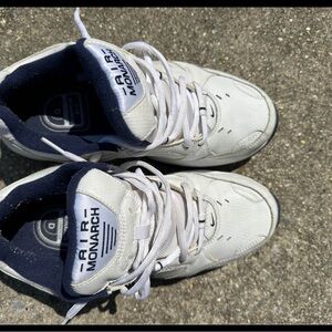 Nike Monarch Air - size 10 men’s